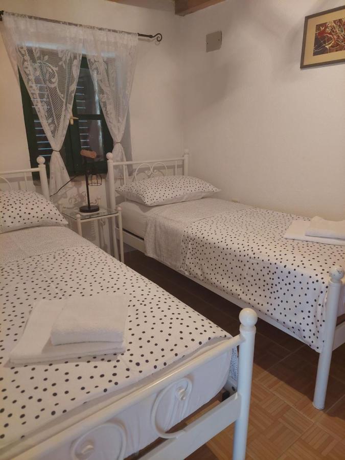 Apartman Studio Zdravko Eco Village Imotski Exterior foto